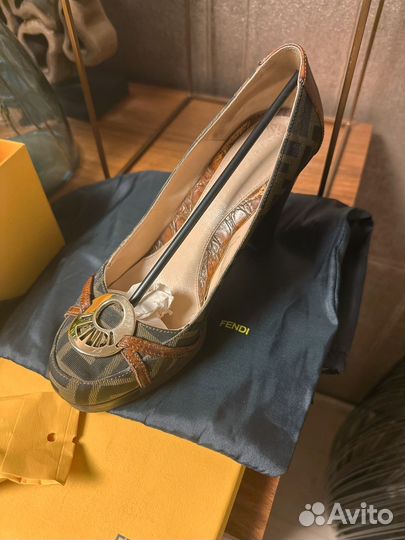Fendi туфли 38
