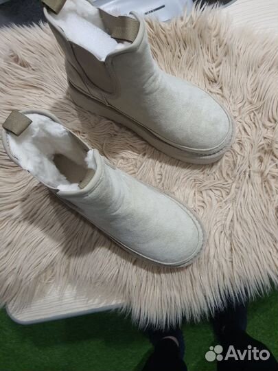 Ugg