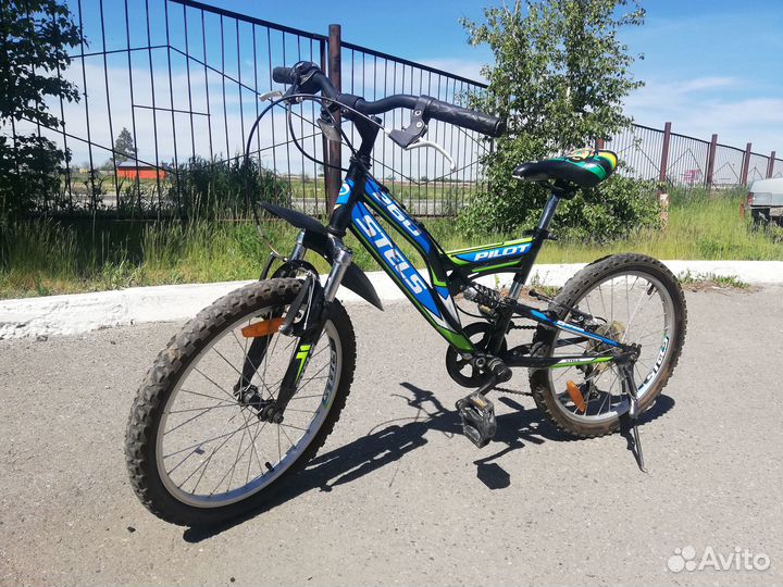 Продам детский велосипед и два самоката