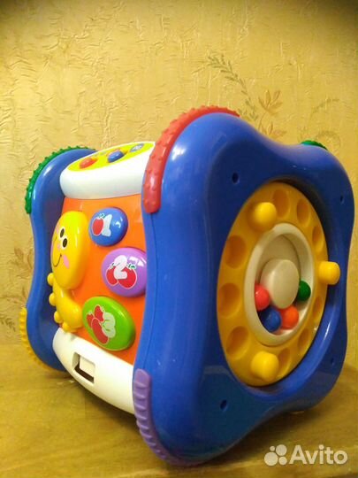 Развивающая игрушка Chicco Говорящий куб