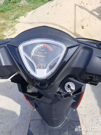 Скутер Спарк