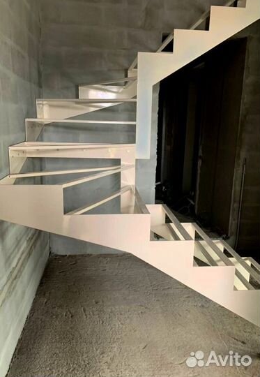Лестница в дом под ключ