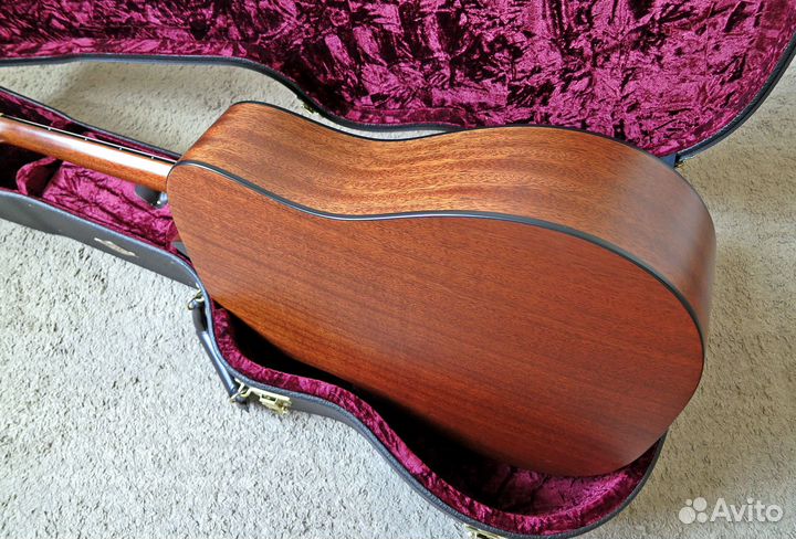 Taylor 310e (Made in USA)