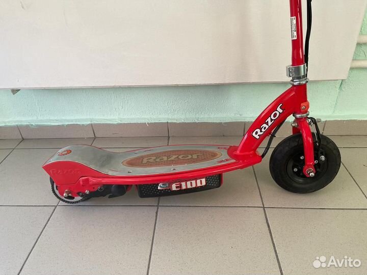 Электросамокат детский Razor E100