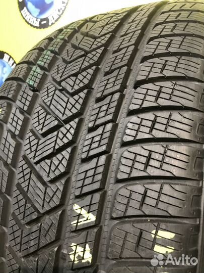 Pirelli Scorpion Winter 295/35 R21 107W