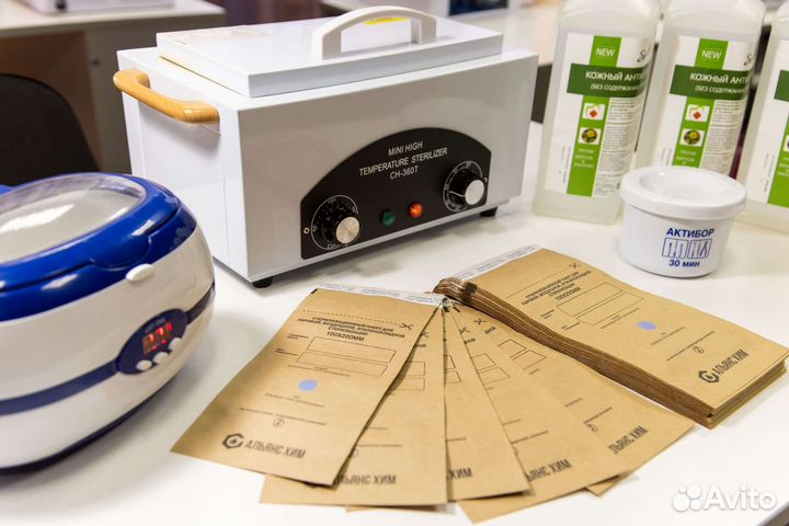 В школу маникюра требуются модели на покрытие