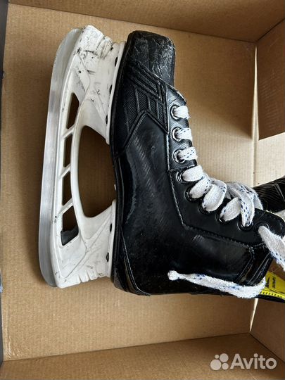 Коньки bauer supreme S29,размер 3,5 полнота EE