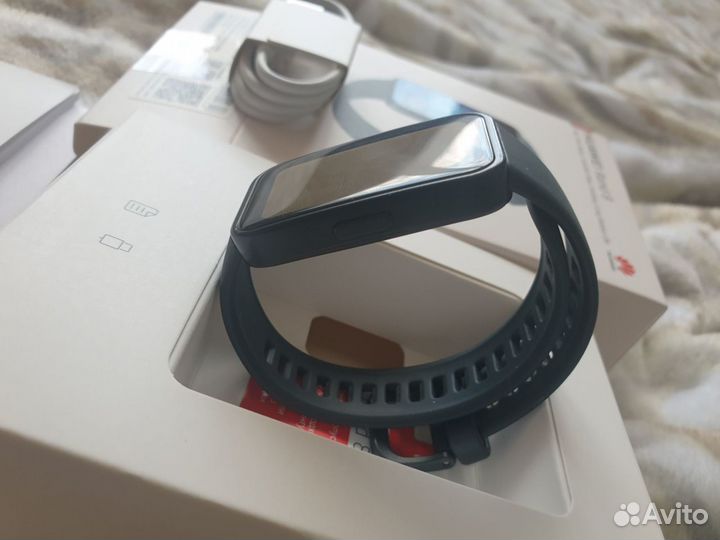 Фитнес браслет huawei band 8