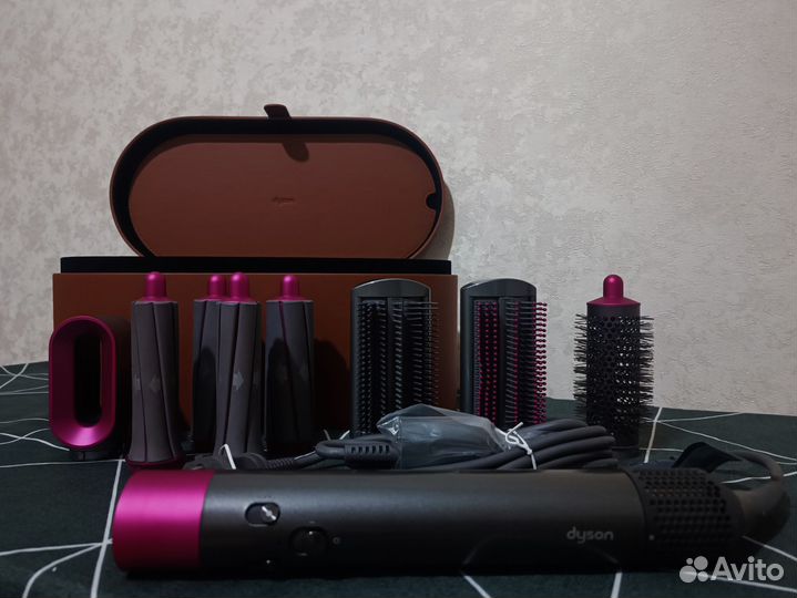 Фен Dyson стайлер