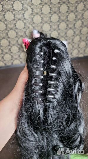 Хвост на заколке