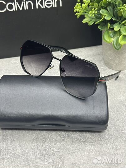 Солнцезащитные очки Gucci