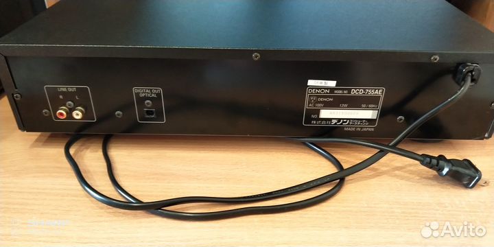 CD плеер Denon DCD-755AE