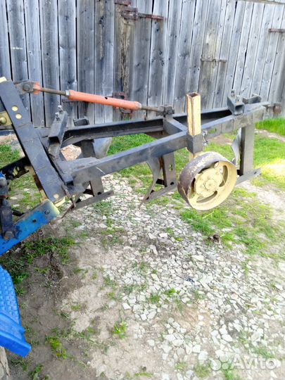 Плуг для минитрактора