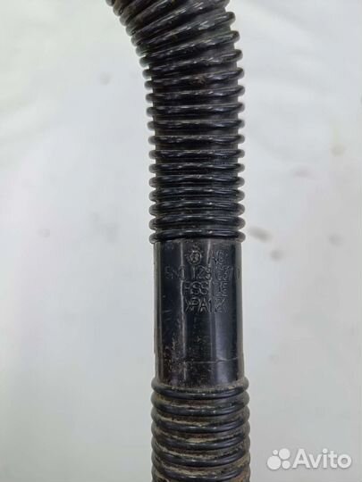 Патрубок воздушного фильтра VW Tiguan 2.0