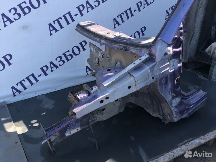 Левая передняя четверть fiesta 2007