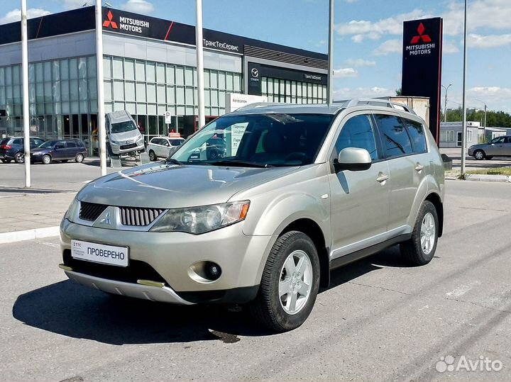 Mitsubishi Outlander 2.4 МТ, 2008, 220 102 км