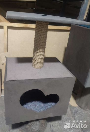 Домики для кошечки,с когтиточками,на вкус и цвет