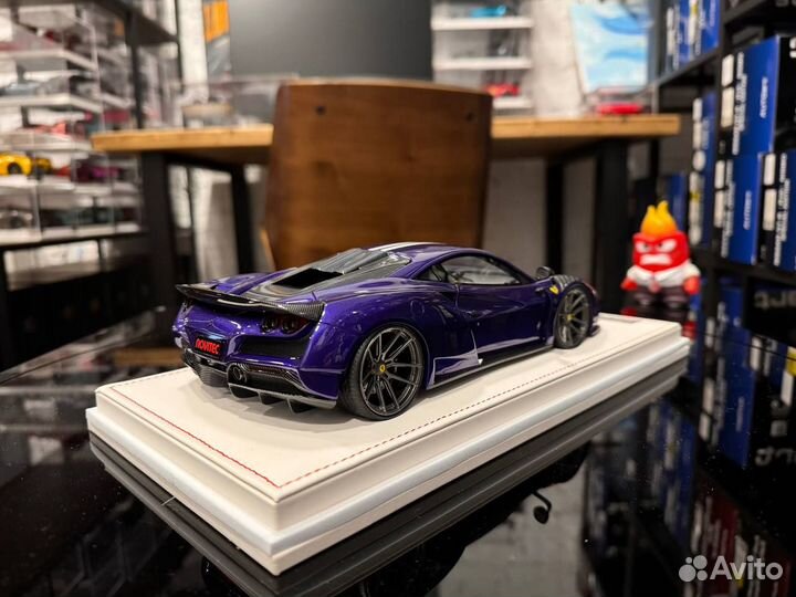 IM1816G IVY Ferrari F8 Hong Kong Violet 1:18