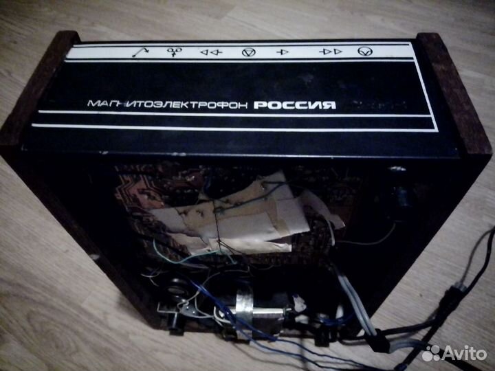 Кассетные магнитофонные панели и магнитола 