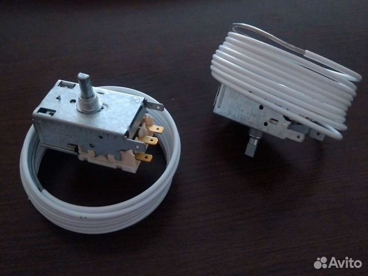 Уплотнитель резинка на дверь холодильника замена