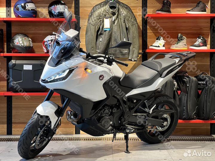 Мотоцикл Honda NT 1100 DCT