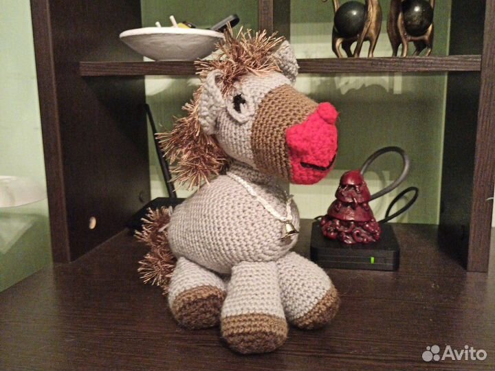 Пони вязанный ручная работа