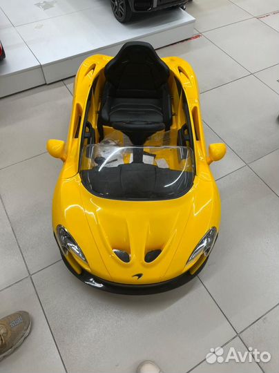 Детский автомобиль на аккумуляторе