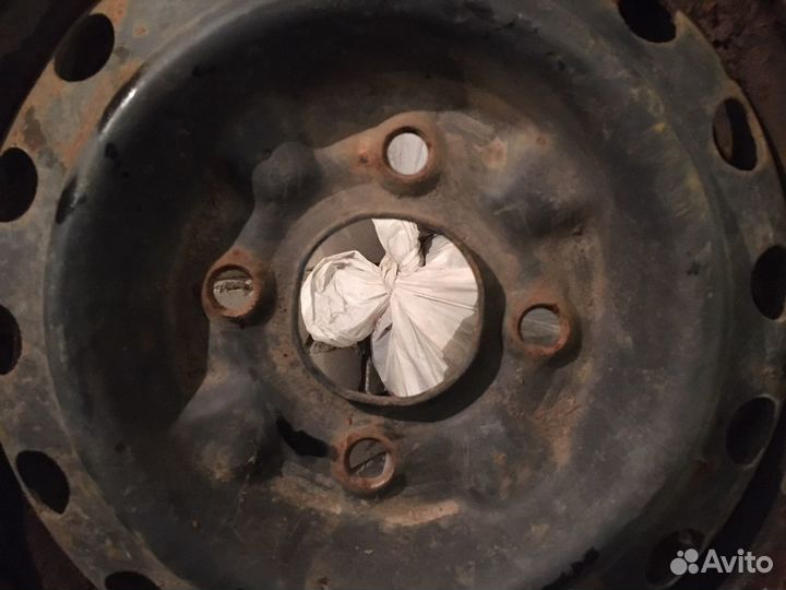 Диски r14 4x114.3 (dia 66.1) et45-4 шт