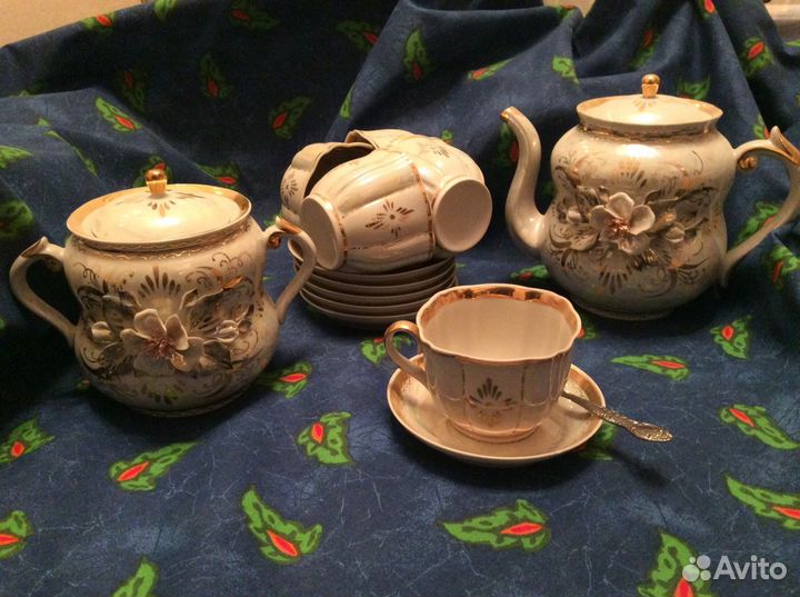 Сервиз кофейный с лепниной / фарфор