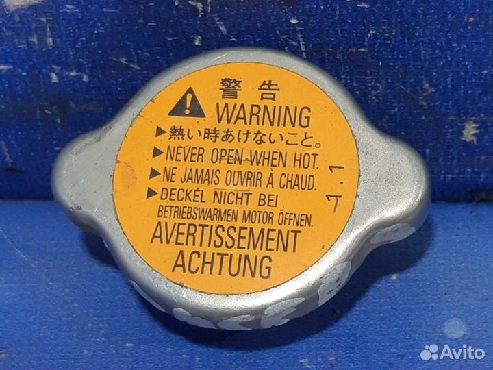 Крышка радиатора Mitsubishi Lancer 9 седан 2004