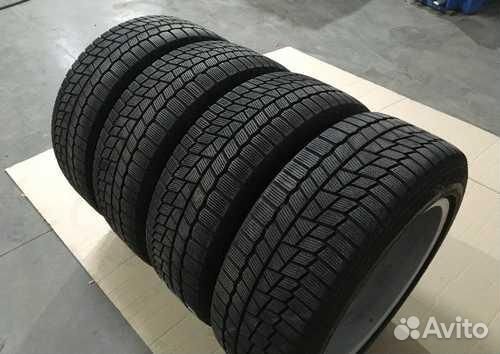 Maxxis SP02 Arctic Trekker 215/50 R17 91T