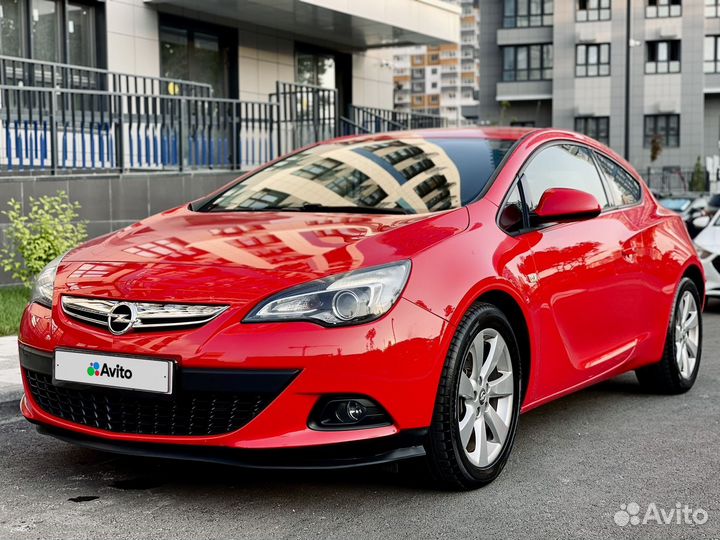 Opel Astra GTC, 2011