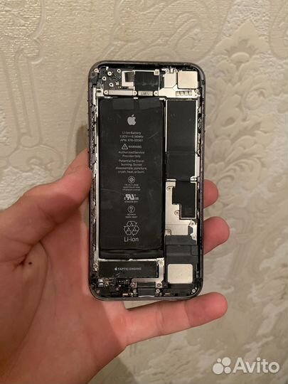 iPhone 8 64гб