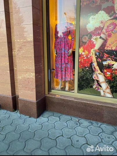 Платье женское