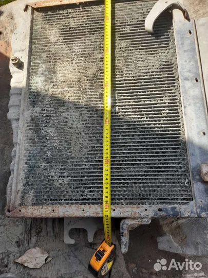 Радиатор Nissan Condor и другие з/ч