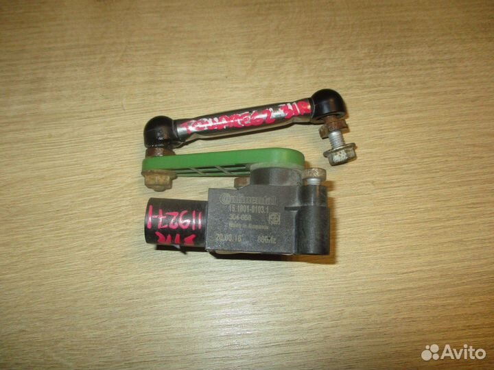 Датчик регулировки просвета VW Touareg 2 (7P)