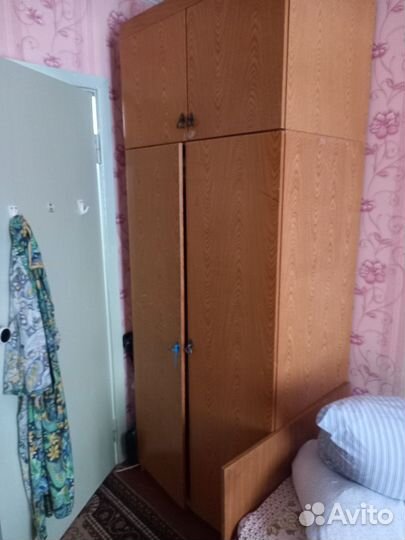 Шкаф