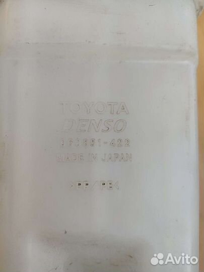 Toyota RAV 4 Бачок омывателя
