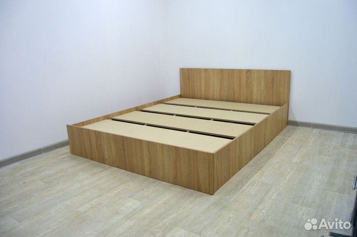 Кровать двуспальная 160*200