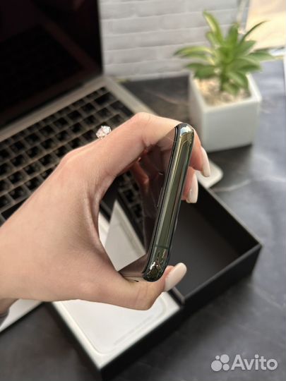 iPhone 11 Pro, 64 ГБ