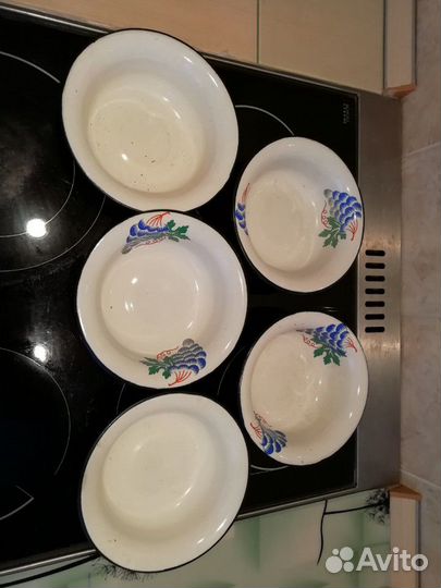 Вазы, тарелки