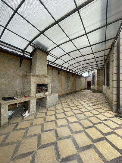 Дом 300 м² на участке 5 сот.