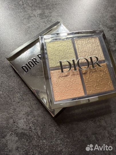 Dior backstage хайлайтер 002