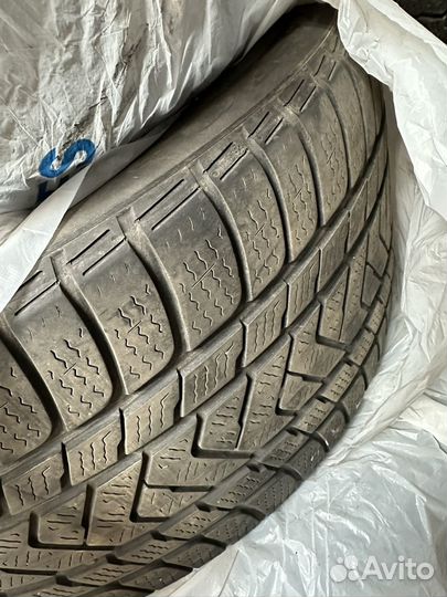 Pirelli P Zero 275/35 R20 и 285/35 R20 Y