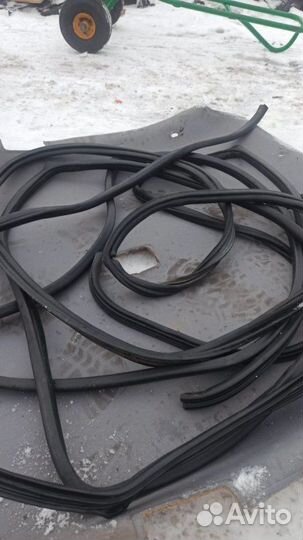 Уплотнитель дверей Geely Emgrand Ec7 хэтчбек 1.8