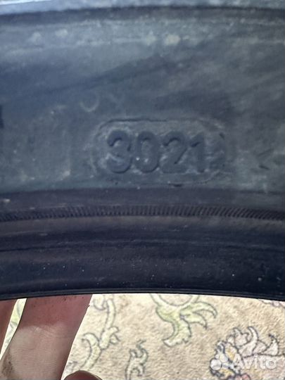 Accelera Beta 255/35 R20