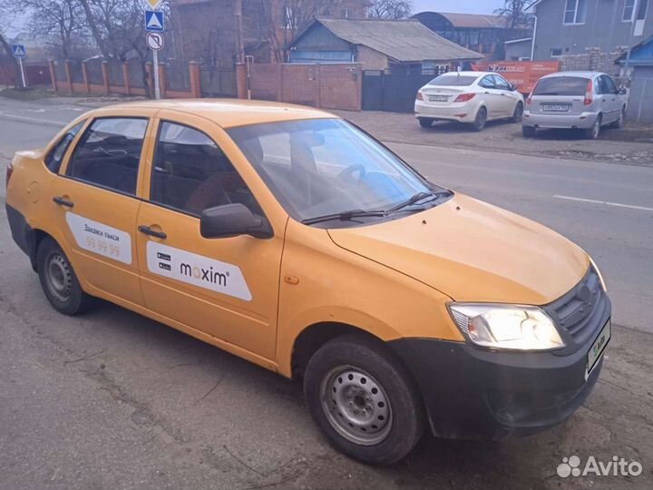 LADA Granta 1.6 МТ, 2013, 335 000 км
