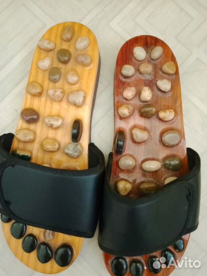 Массажные тапочки с камнями сорок первый размер