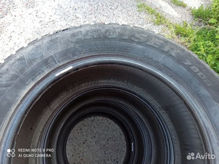 Bridgestone Ice Cruiser 7000 215/60 R16 90T