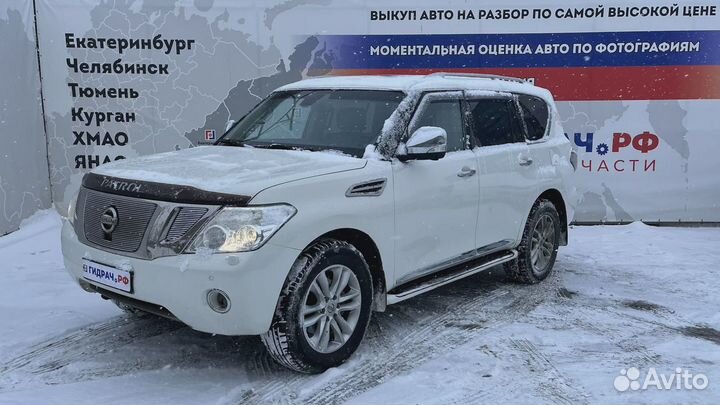 Порог со стойкой правый Nissan Patrol (Y62)